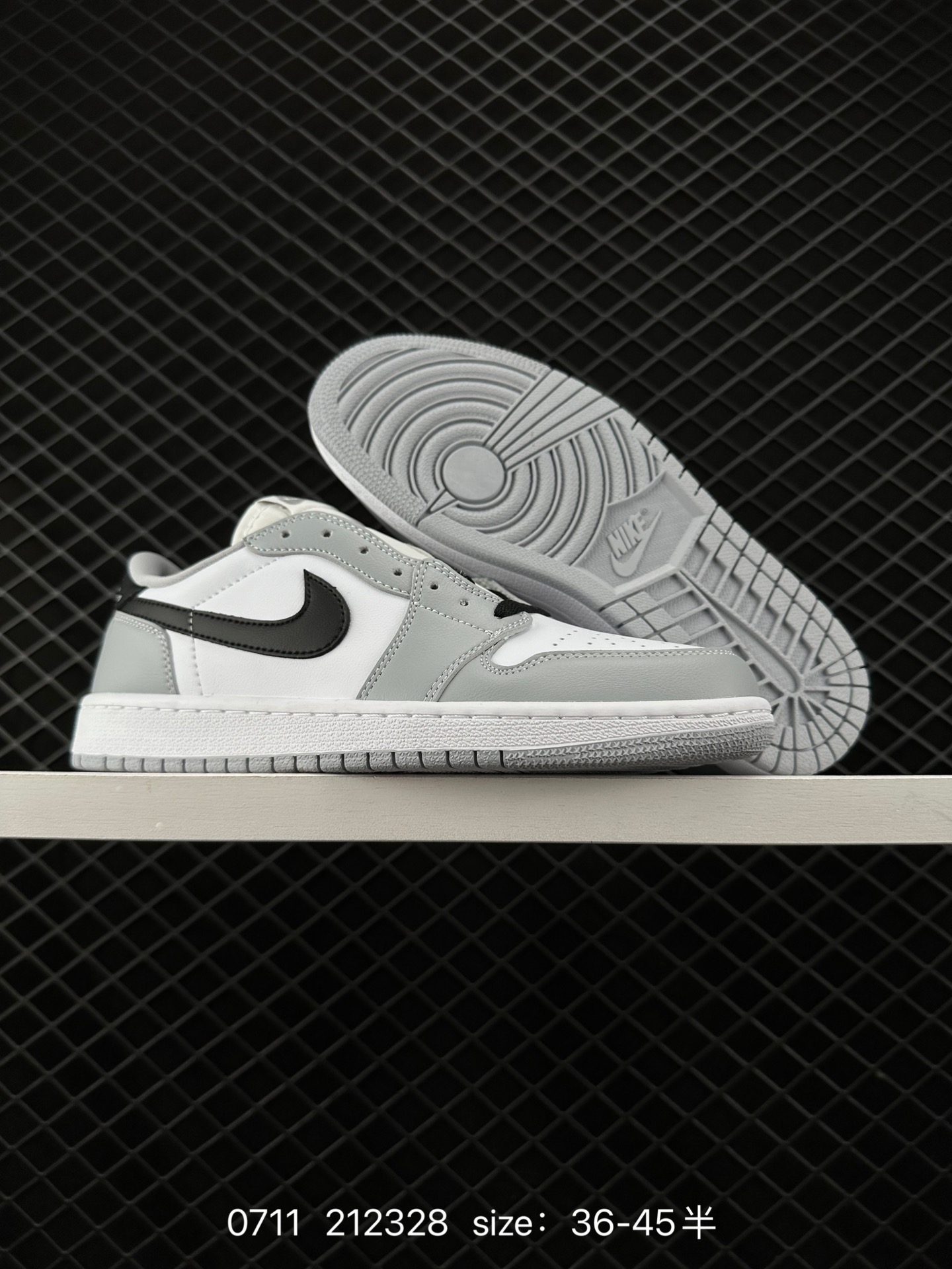 Nike Air Jordan 1 Retro Low OG